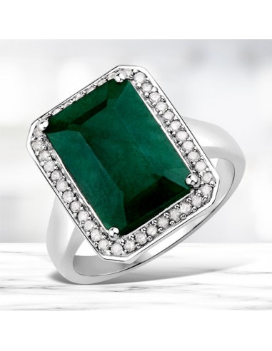 5.72 Carat Dyed Emerald and White Diamond .925 Sterling Silver Ring Véritable concentré